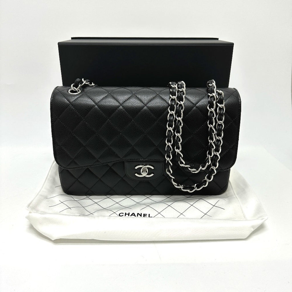 Chanel Black Grained Calfskin Shoulder Bag (Pre-Owned)