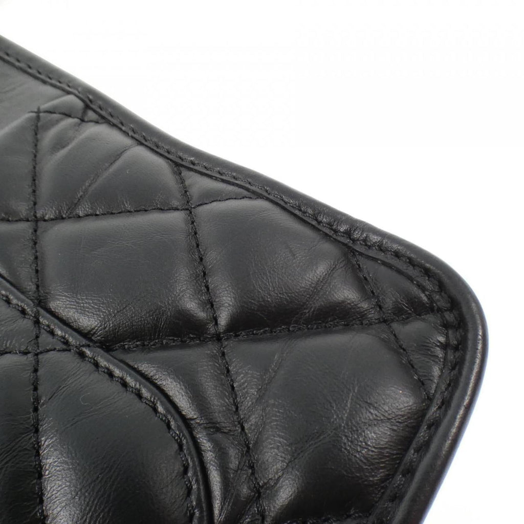 Chanel Black Leather Shoulder Bag (Pre-Owned)