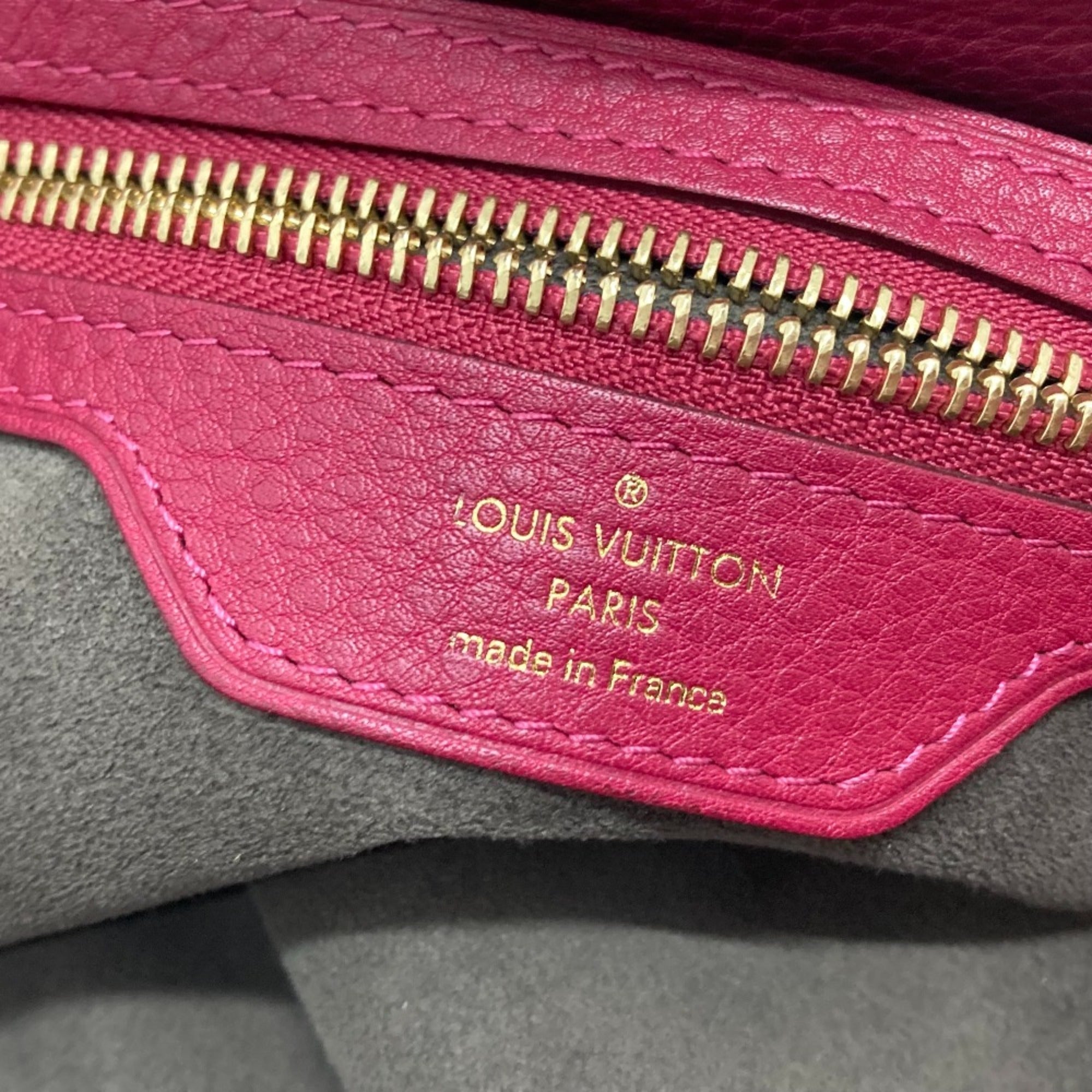 Louis Vuitton Red Other Handbag (Pre-Owned)