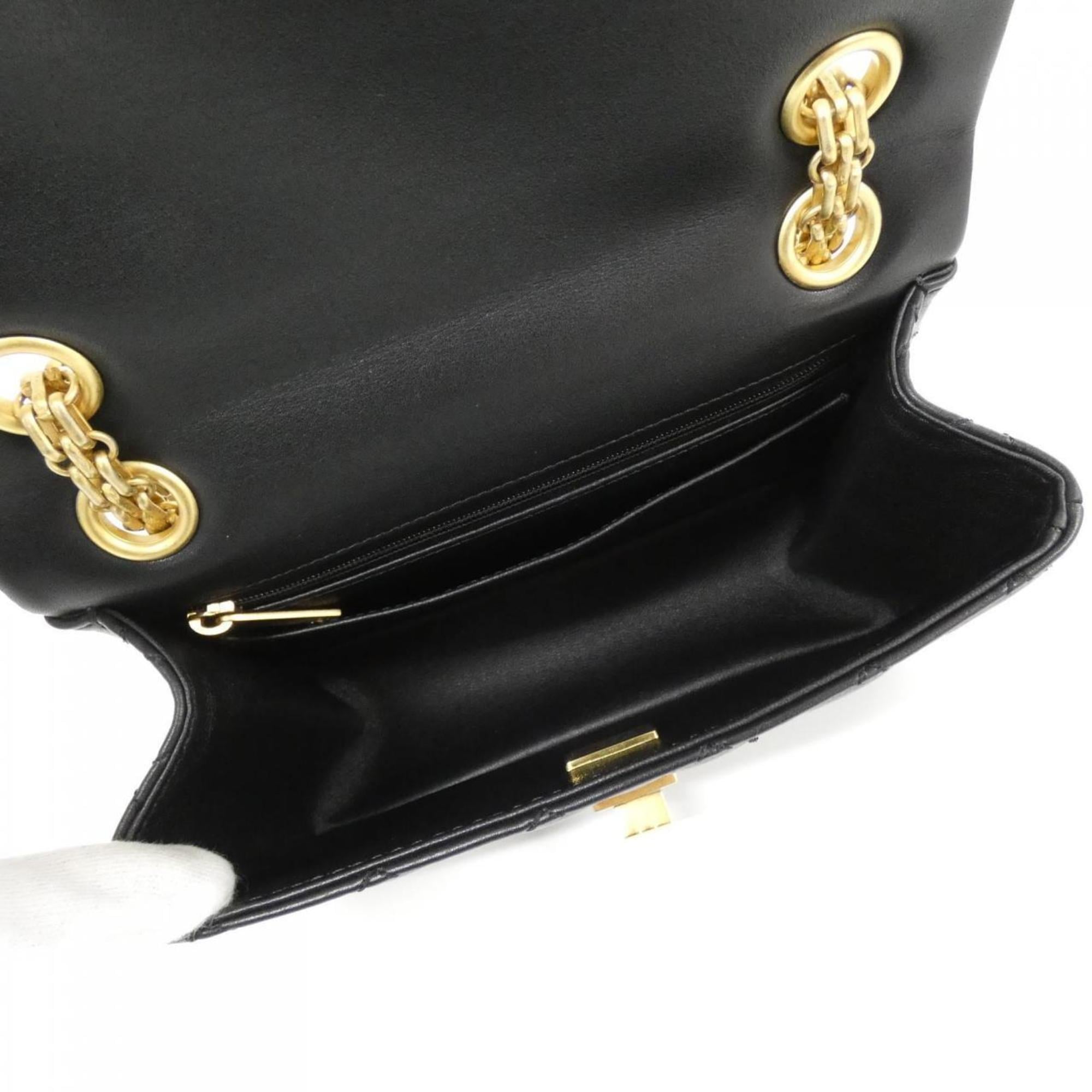 Chanel Black Leather Shoulder Bag (Pre-Owned)