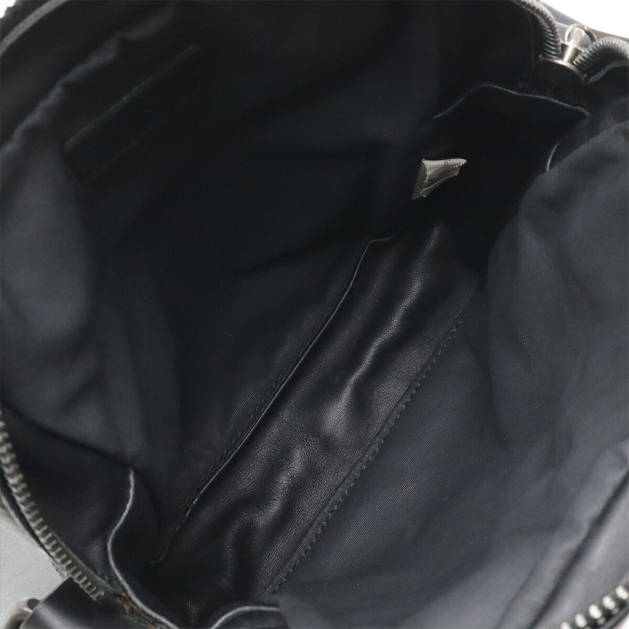 Bottega Veneta Black Leather Pochette Shoulder Bag (Pre-Owned)