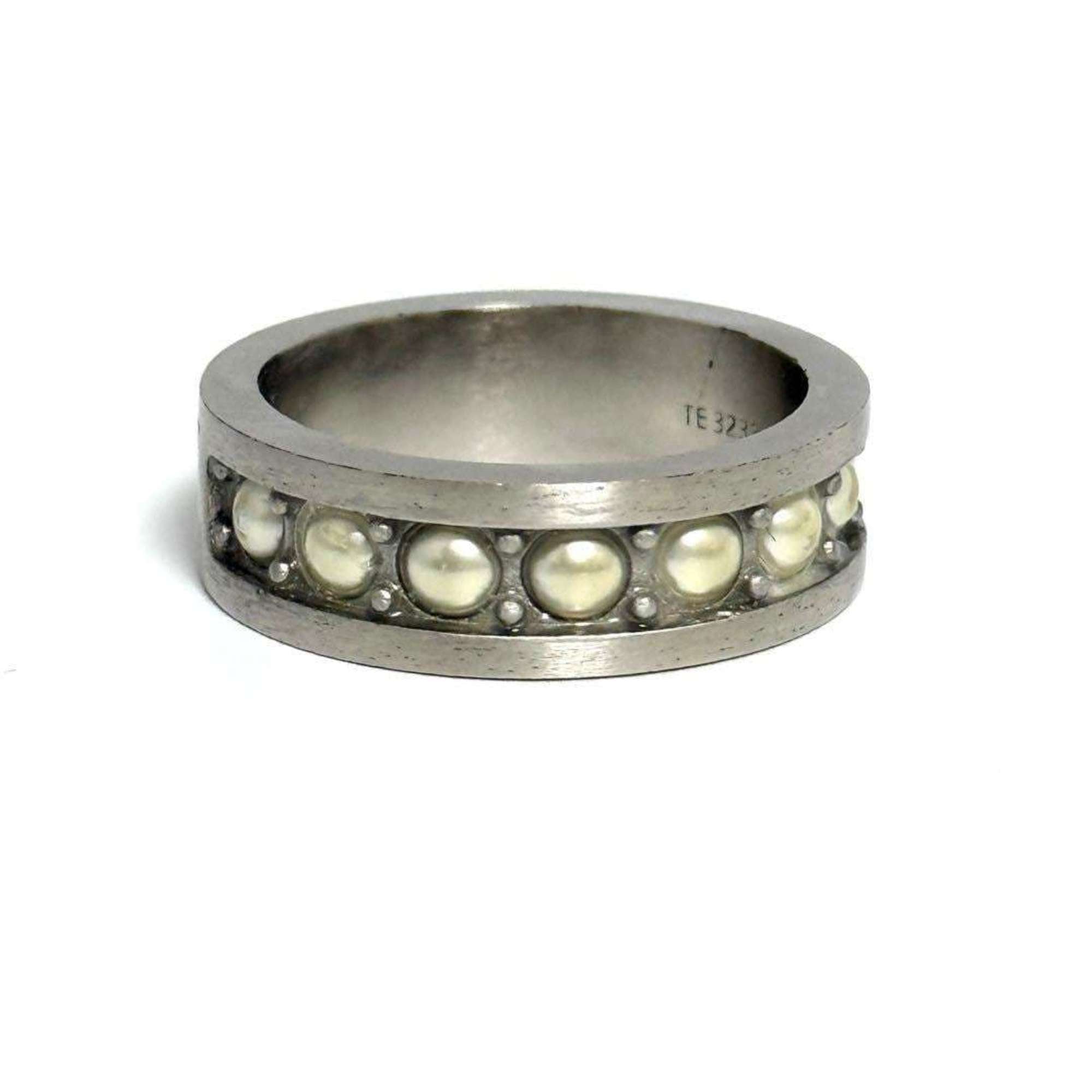 Louis Vuitton Artificial Pearl Metal Band Ring (Pre-Owned)