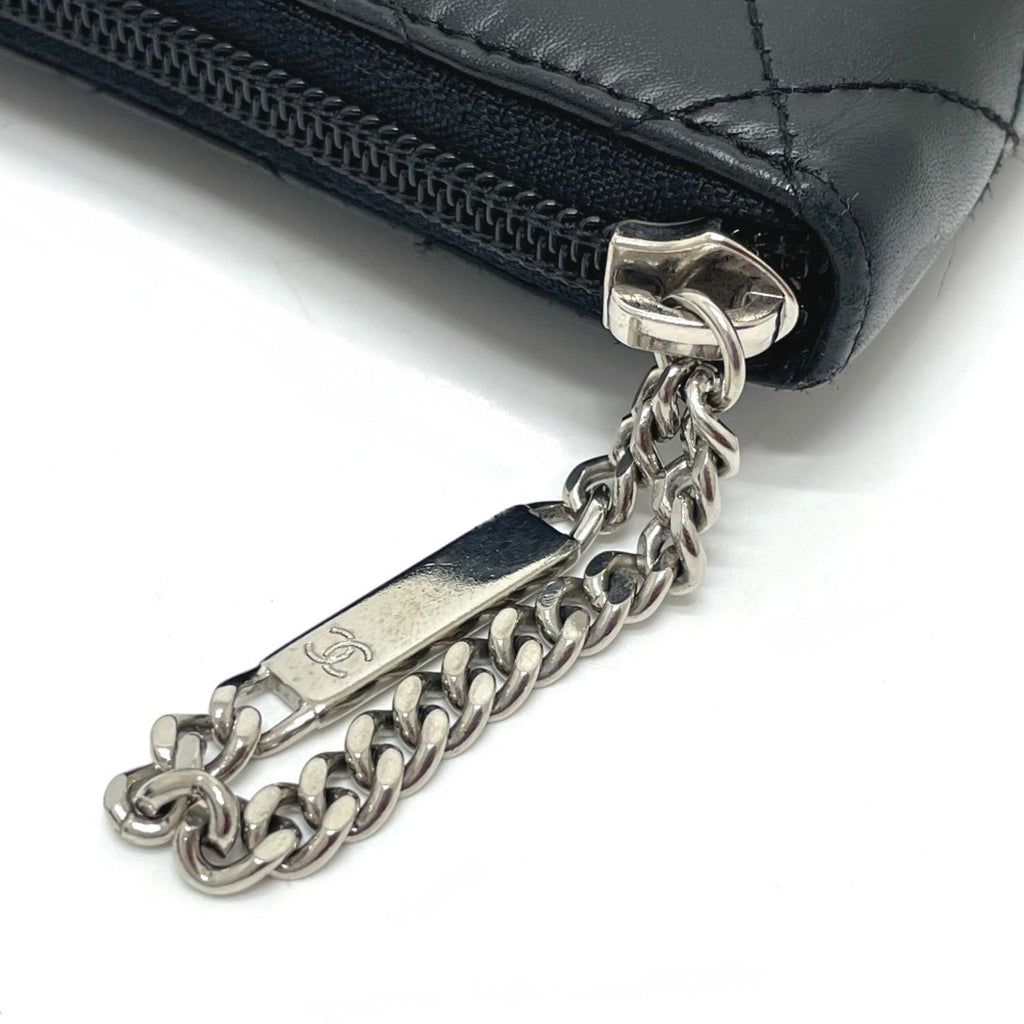 Chanel Black Leather Long Wallet (Bi-Fold) (Pre-Owned)