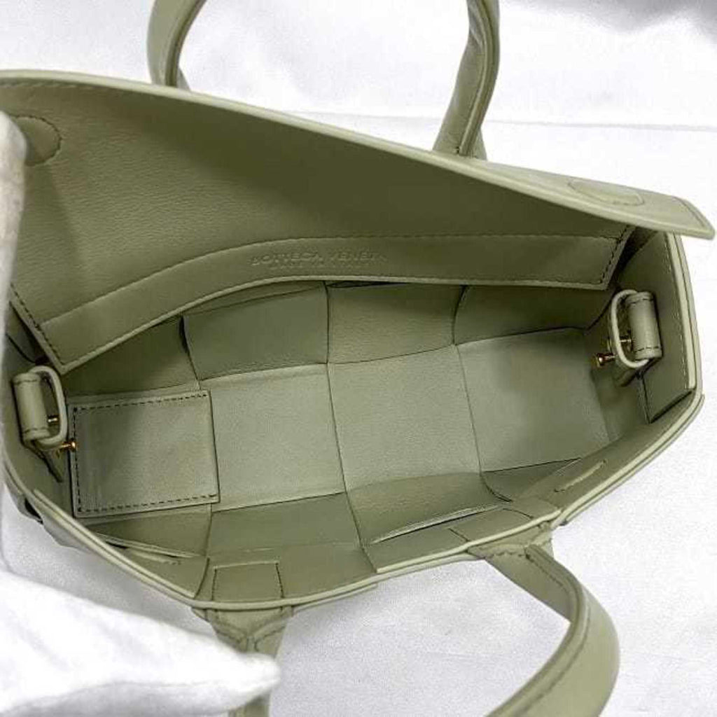 Bottega Veneta Light Green Leather Handbag Shoulder Bag (Pre-Owned)