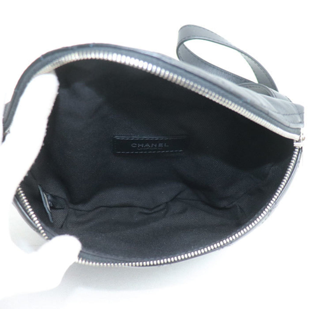 Chanel Black Leather Fanny Pack (Pre-Owned)