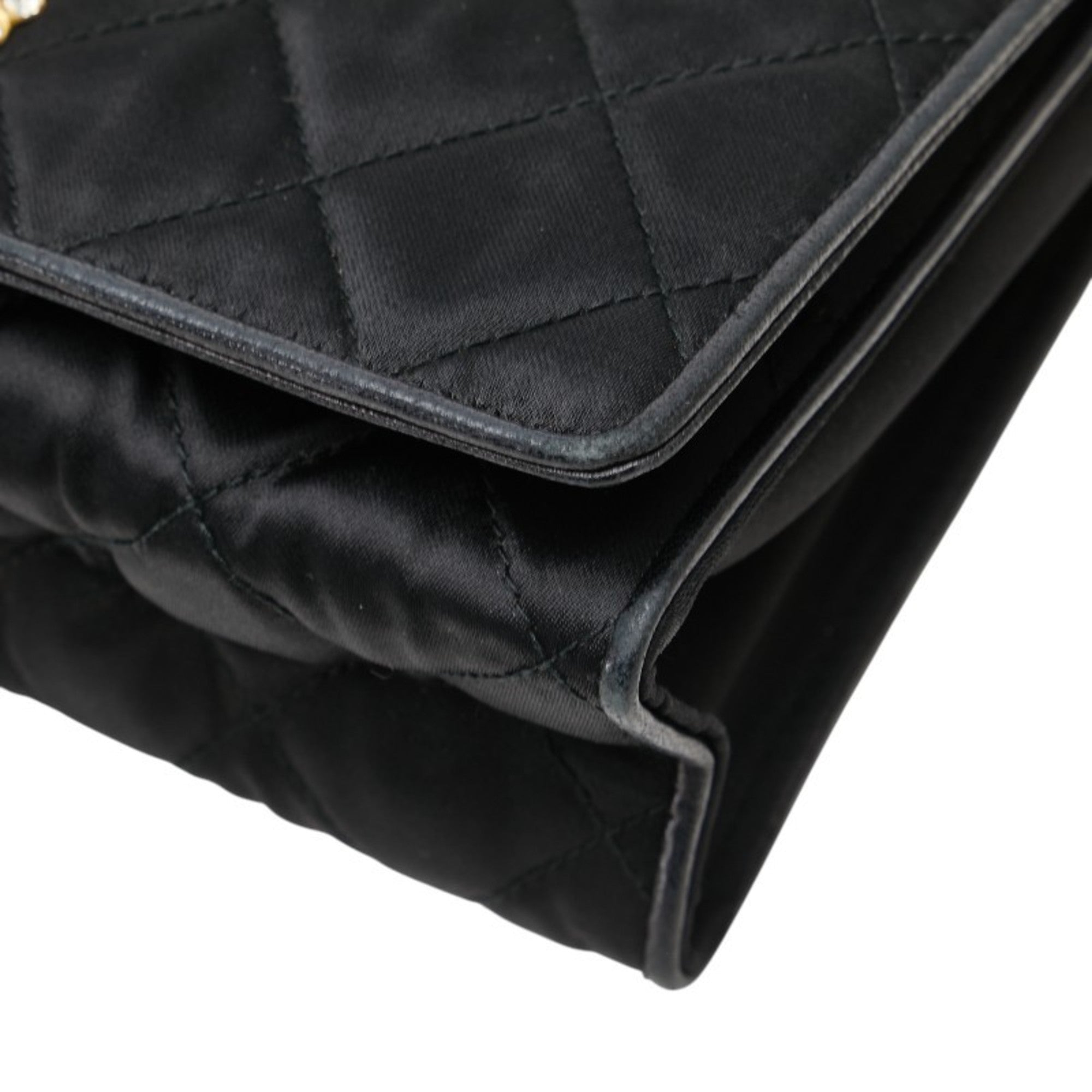 Chanel Black Satin Leather Shoulder Bag (Pre-Owned)