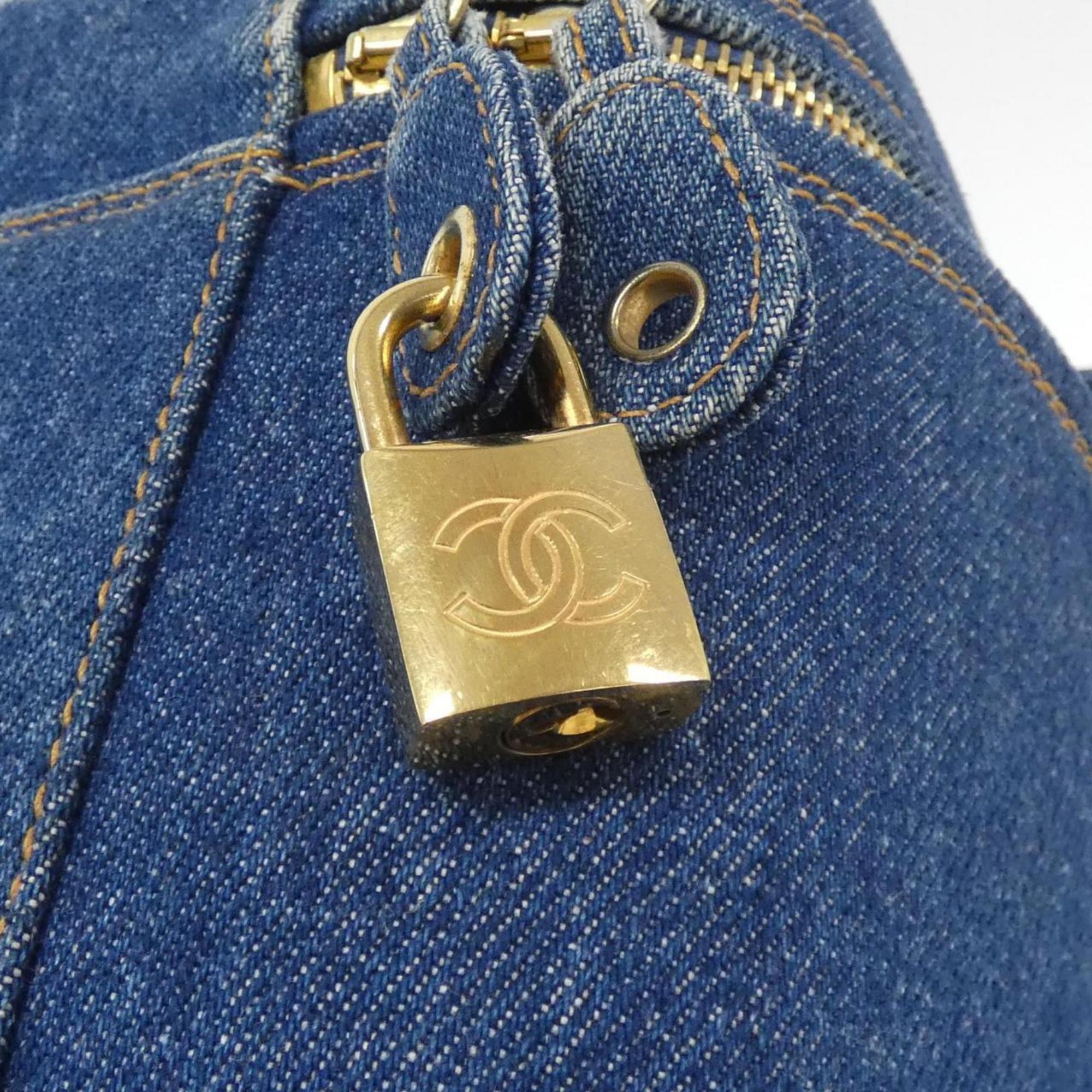 Chanel Blue Denim Handbag (Pre-Owned)