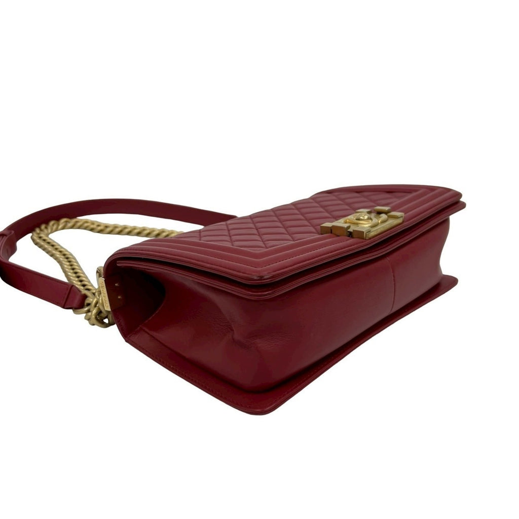 Chanel Red Color Leather Shoulder Bag (Pre-Owned)