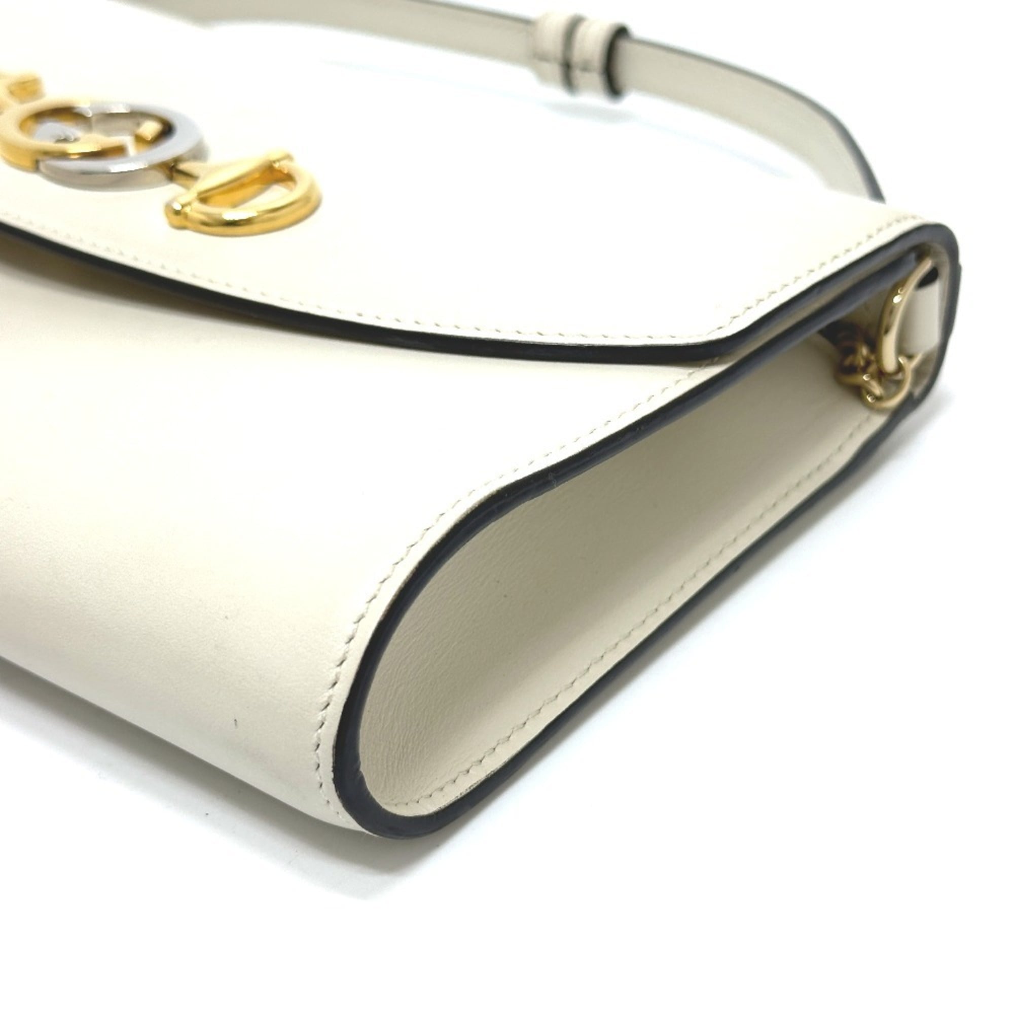 Gucci Off-White Leather Shoulder Bag (Pre-Owned)