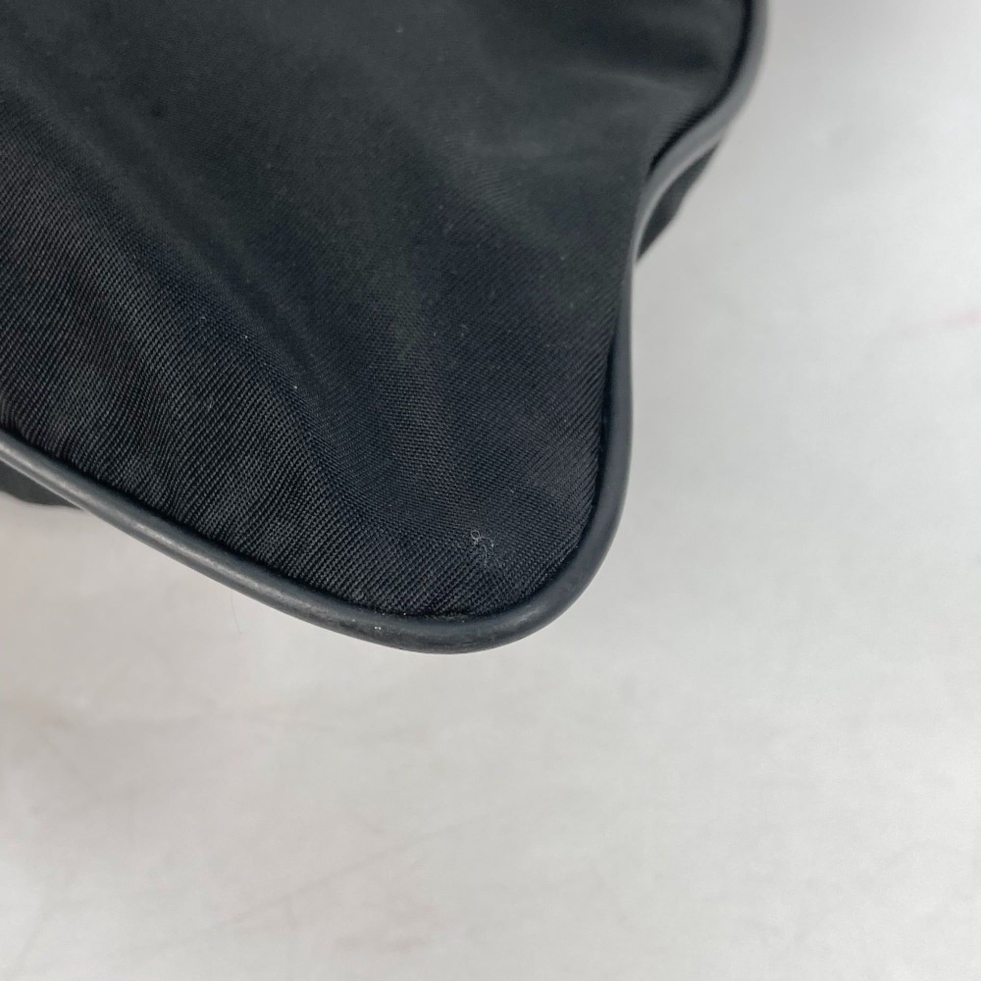 Prada Black Nylon Pochette Shoulder Bag (Pre-Owned)