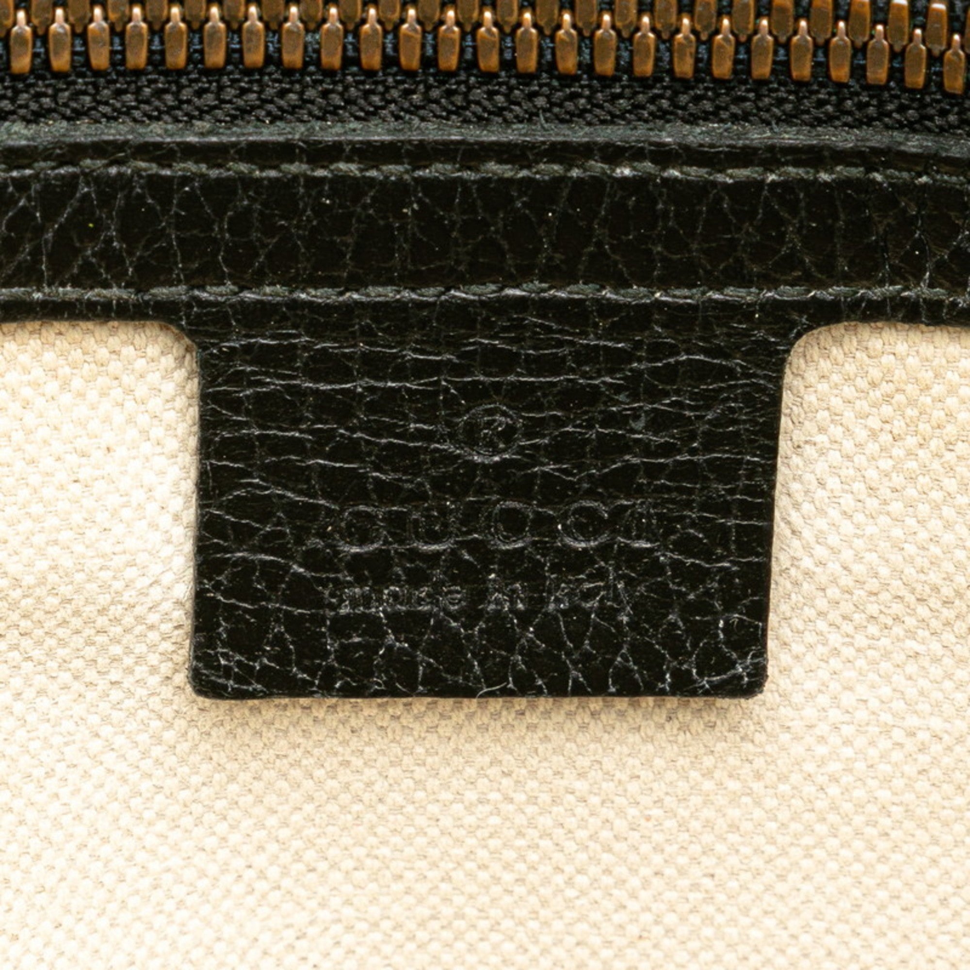 Gucci Black Leather Shoulder Bag (Pre-Owned)