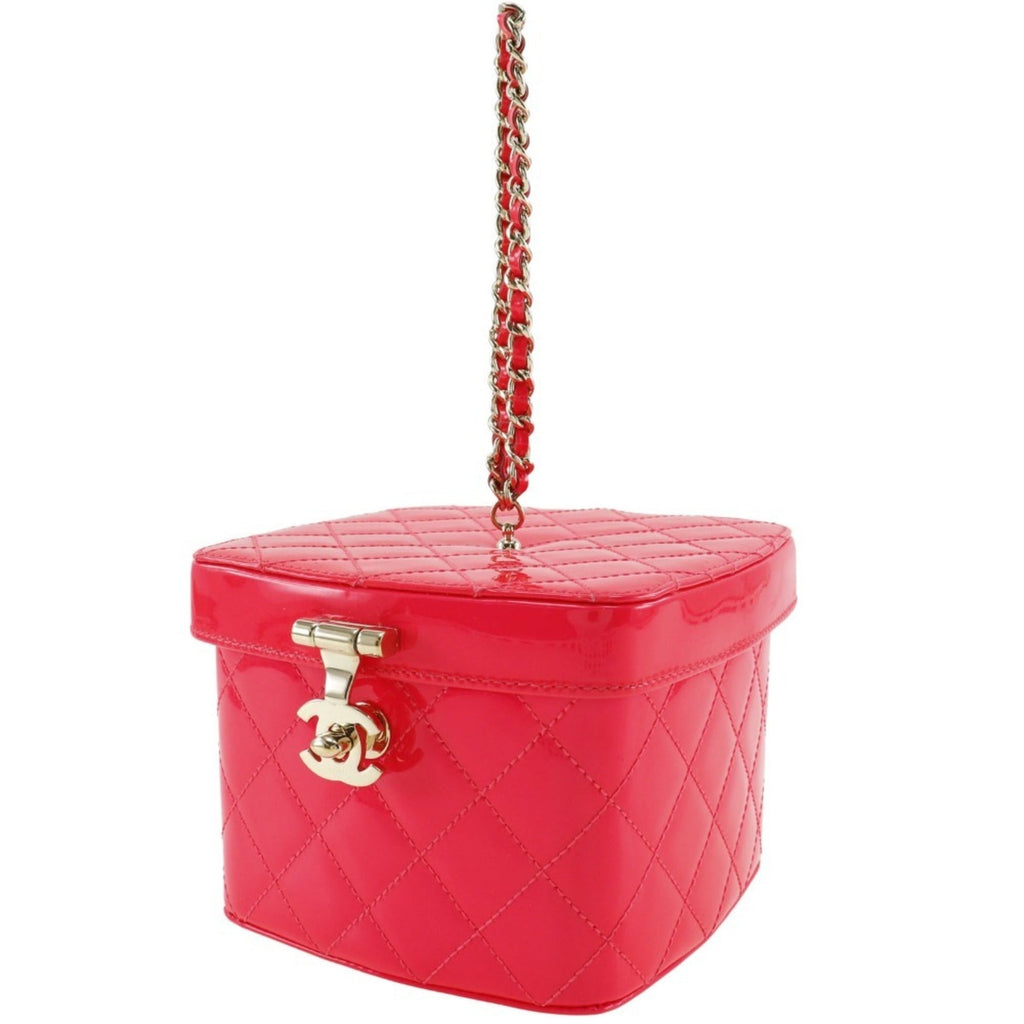 Chanel Pink Patent Leather Handbag (Pre-Owned)
