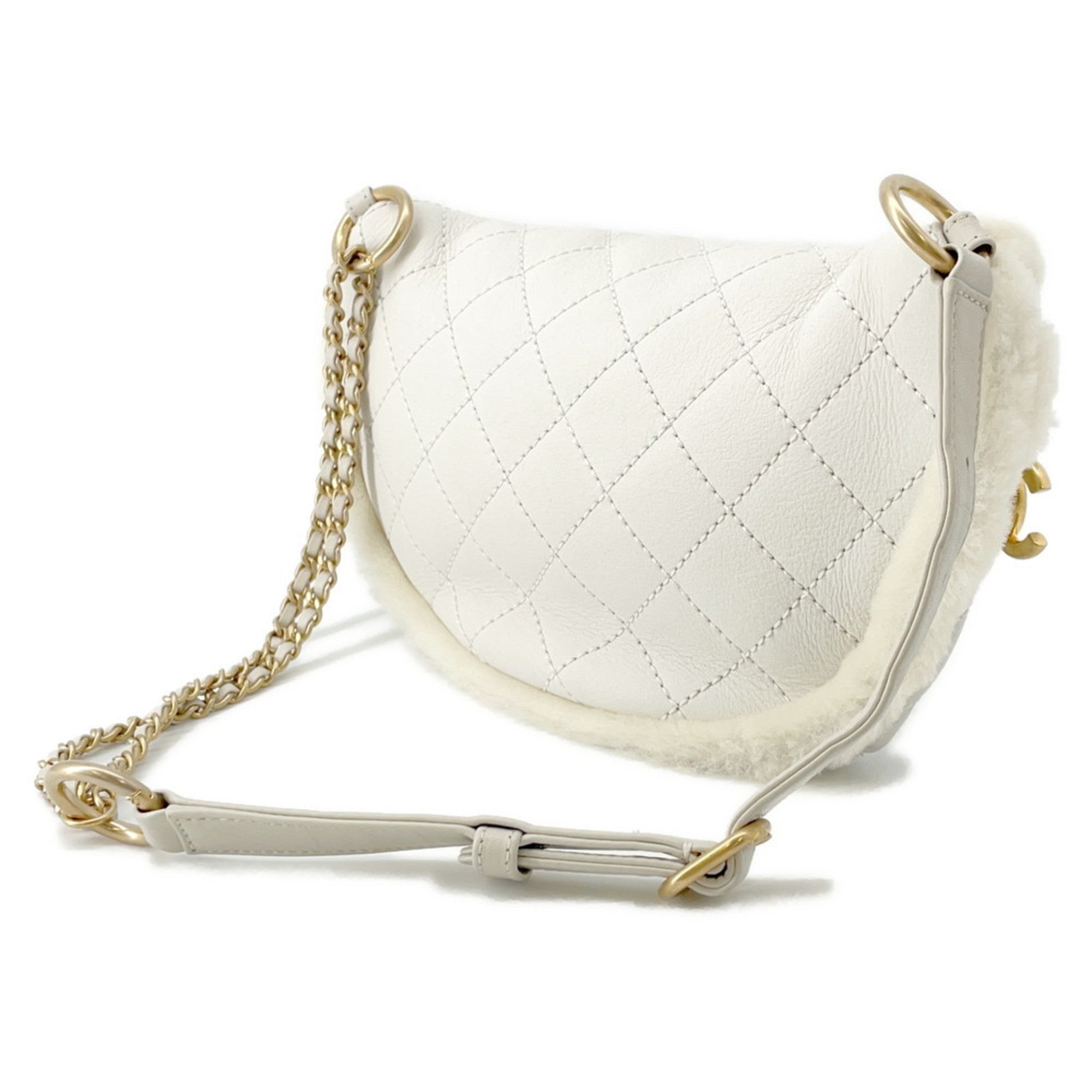Chanel Matelasse Ivory White Leather Sling Bag (Pre-Owned)