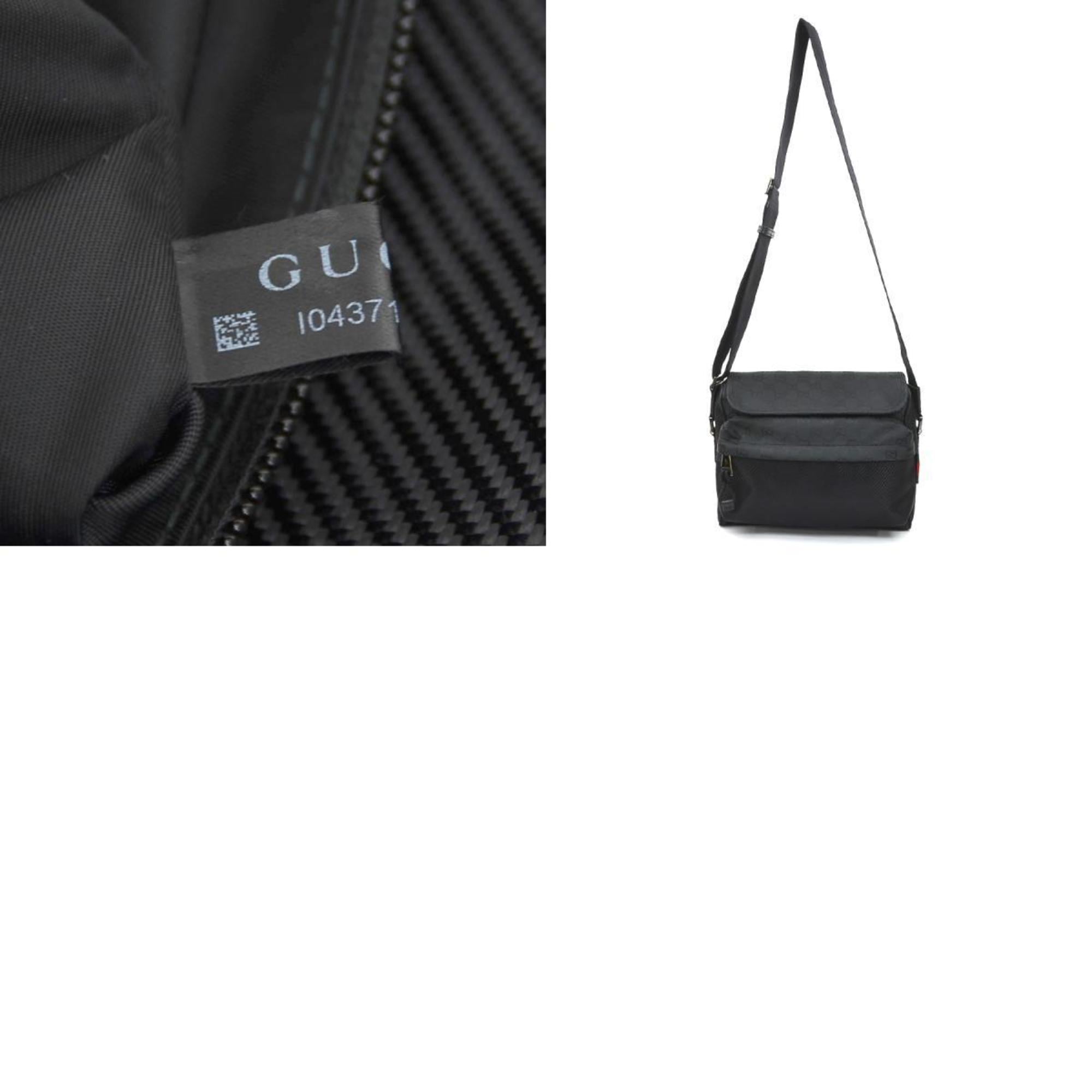 Gucci Black Nylon Shoulder Bag (Pre-Owned)