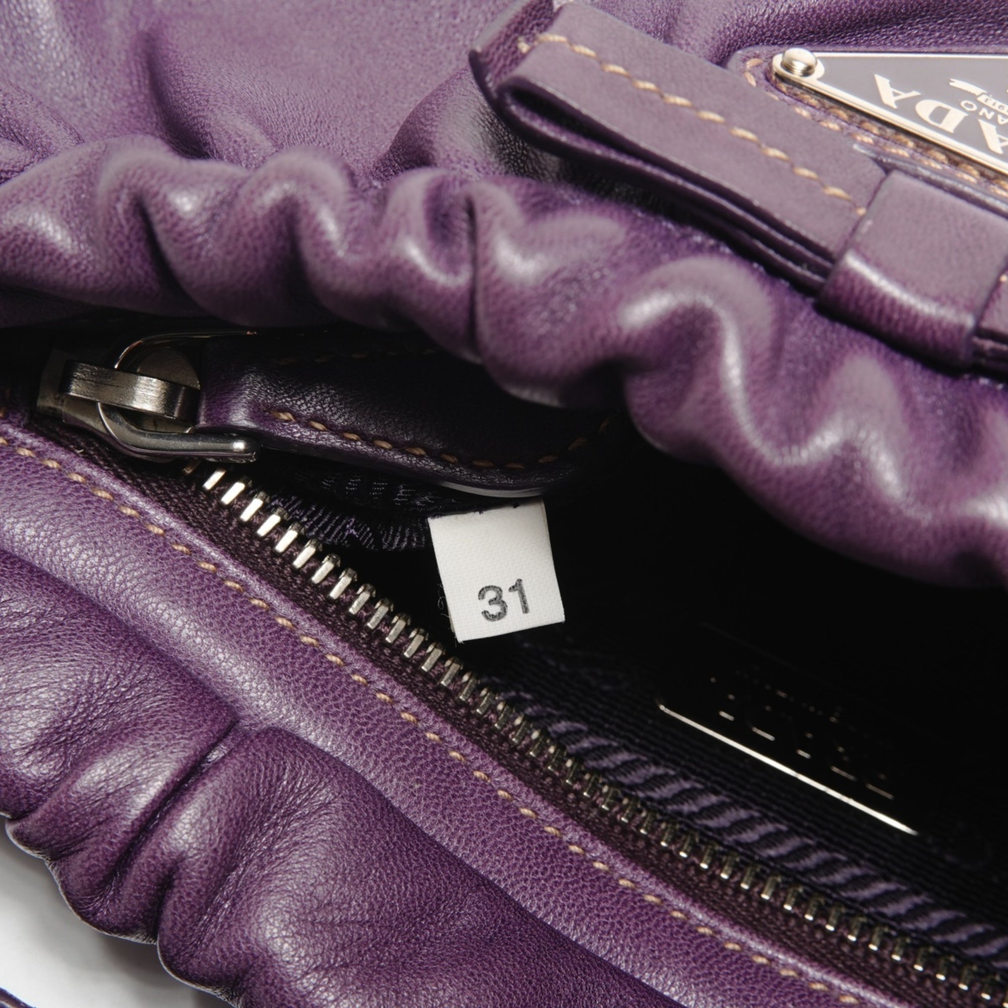 Prada Purple Leather Shoulder Bag (Pre-Owned)