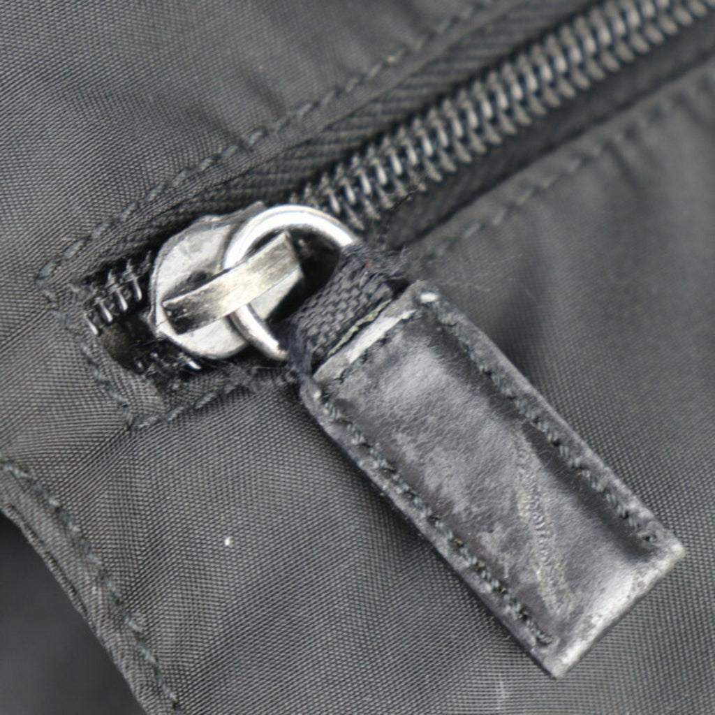 Prada Black Nylon Leather Messenger Bag Shoulder Bag (Pre-Owned)