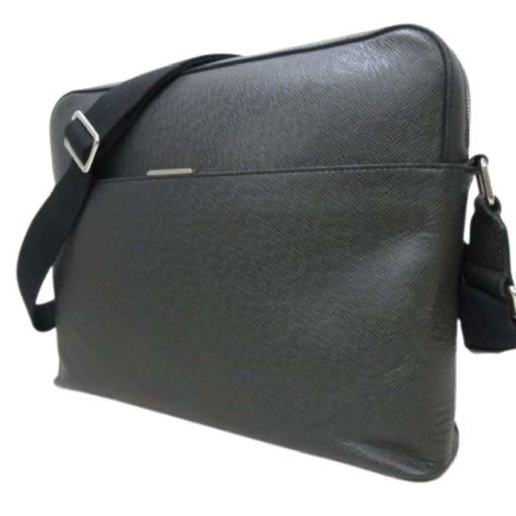Louis Vuitton Ardoise Taiga Leather Messenger Bag Shoulder Bag (Pre-Owned)