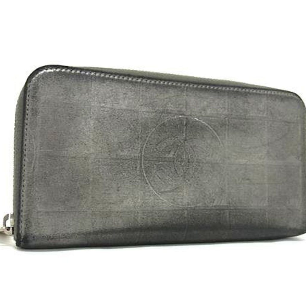 Chanel Gray Leather Long Wallet (Bi-Fold) (Pre-Owned)