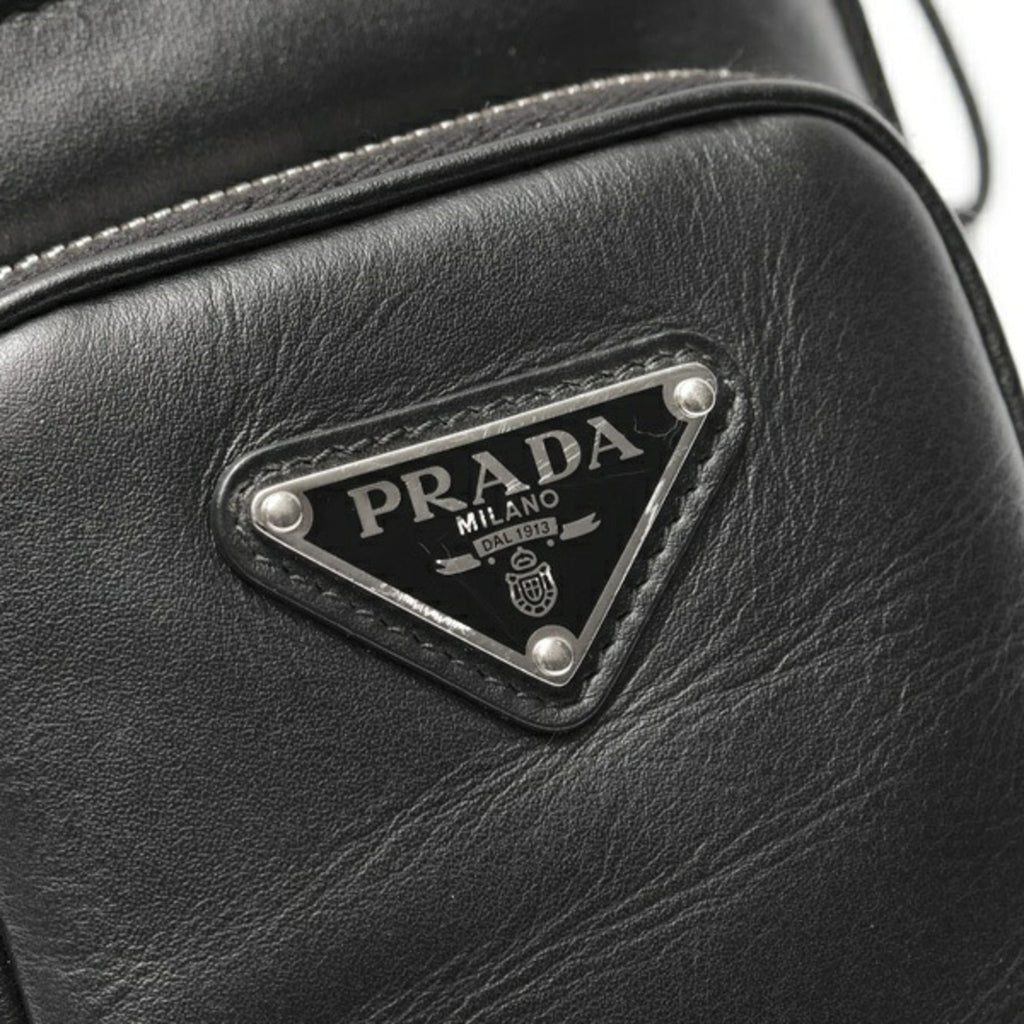 Prada Black Leather Pouch (Pre-Owned)