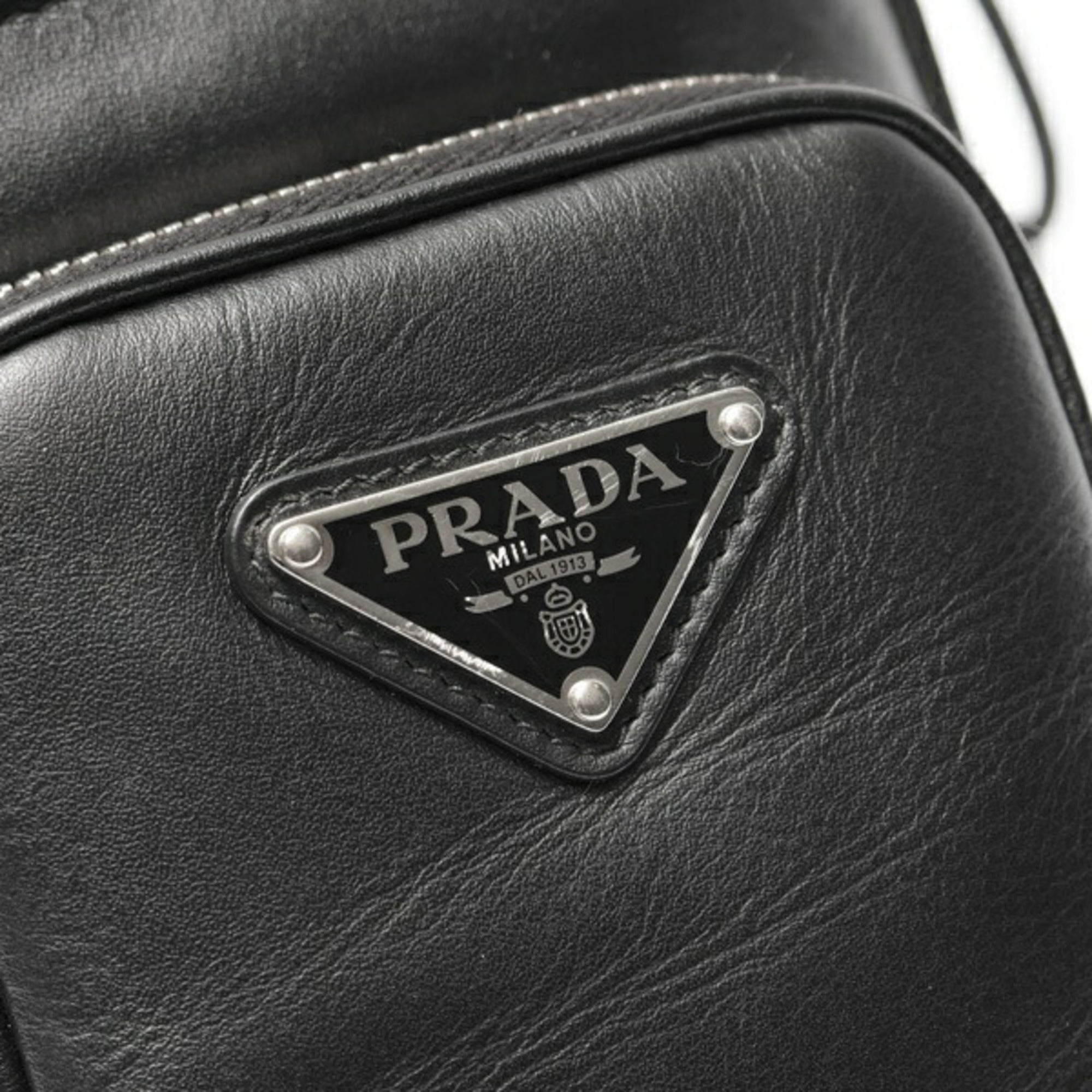 Prada Black Leather Pouch (Pre-Owned)