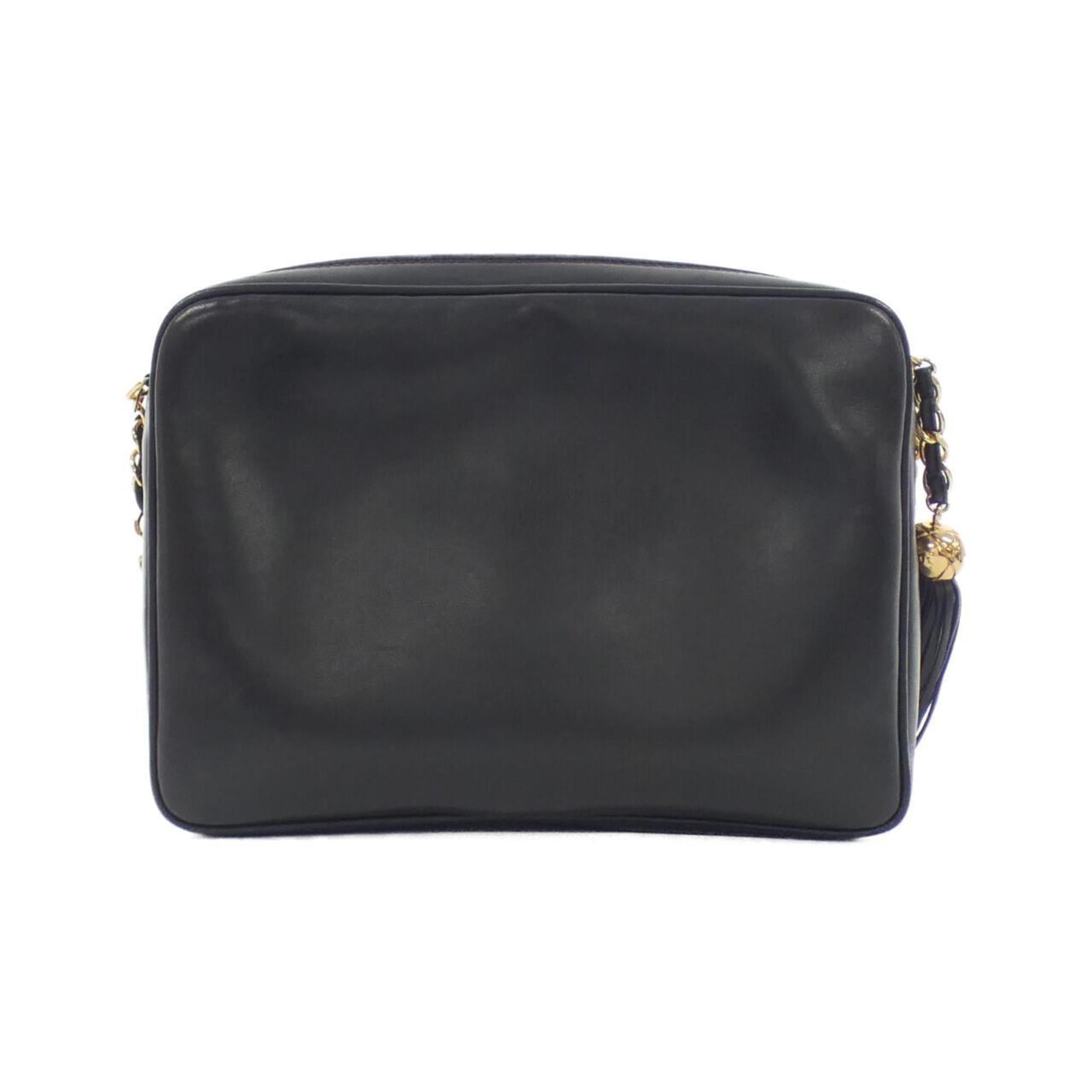 Chanel Black Leather Shoulder Bag (Pre-Owned)