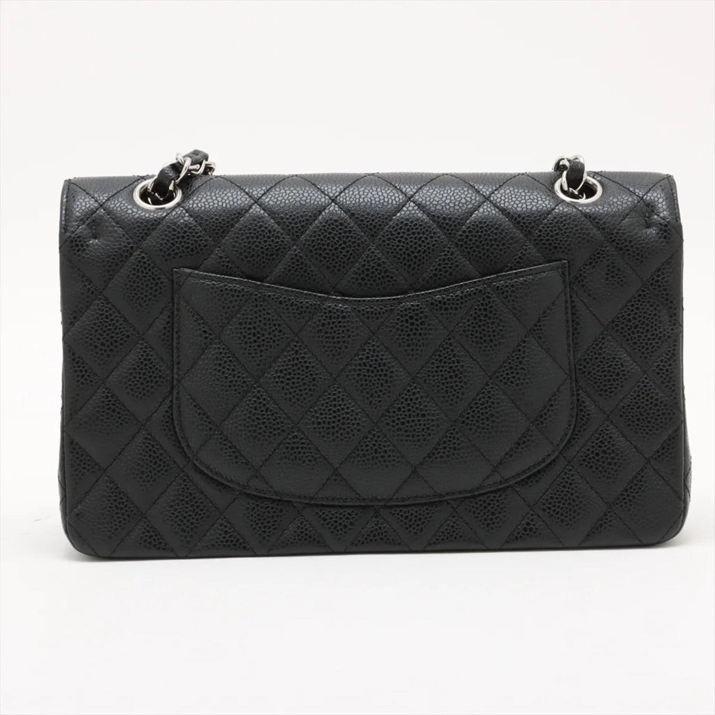 Chanel Matelasse Black Leather Shoulder Bag (Pre-Owned)