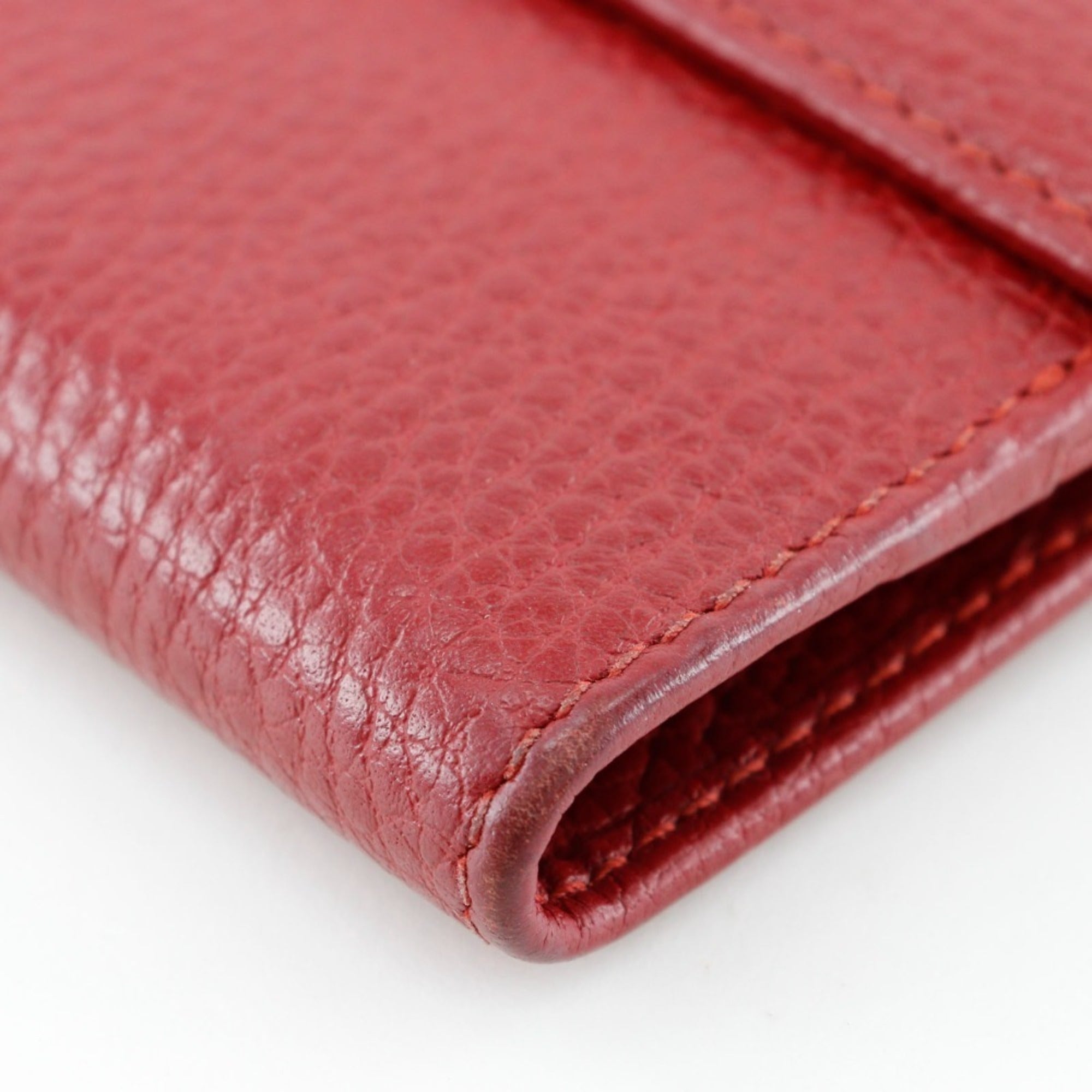 Gucci Red Color Leather Wallet (Bi-Fold) (Pre-Owned)
