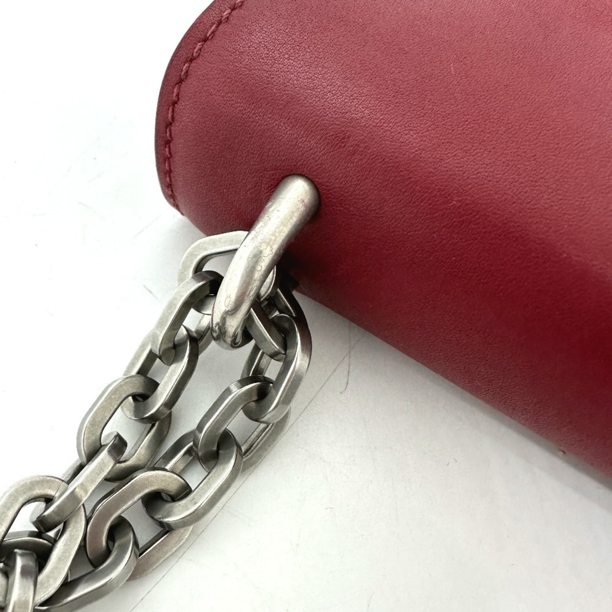 Prada Red Color Leather Shoulder Bag (Pre-Owned)