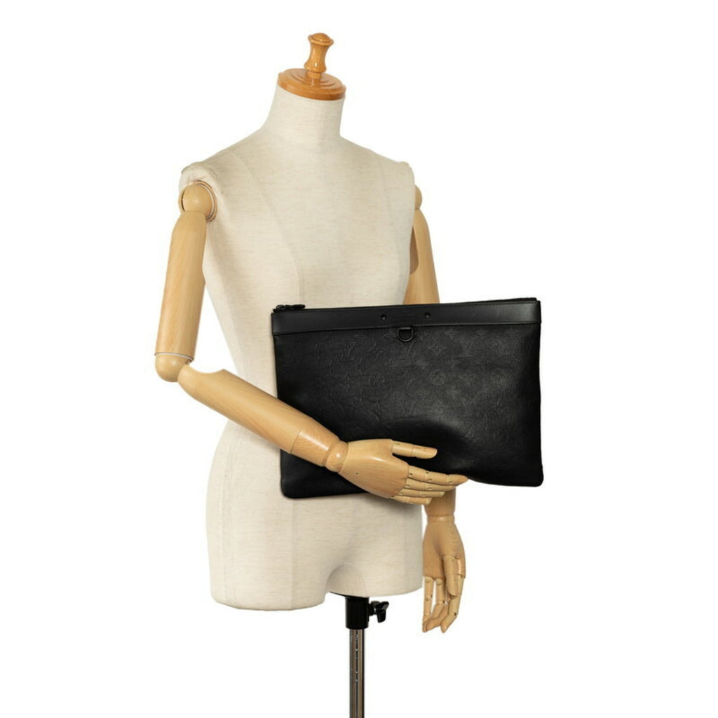 Louis Vuitton Black Leather Clutch Bag Pochette (Pre-Owned)