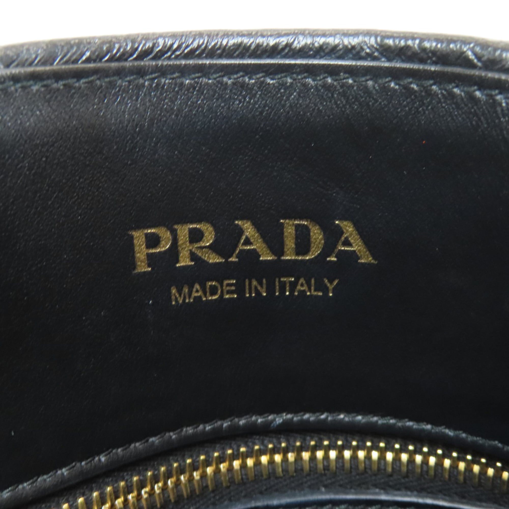 Prada Black Leather Handbag (Pre-Owned)
