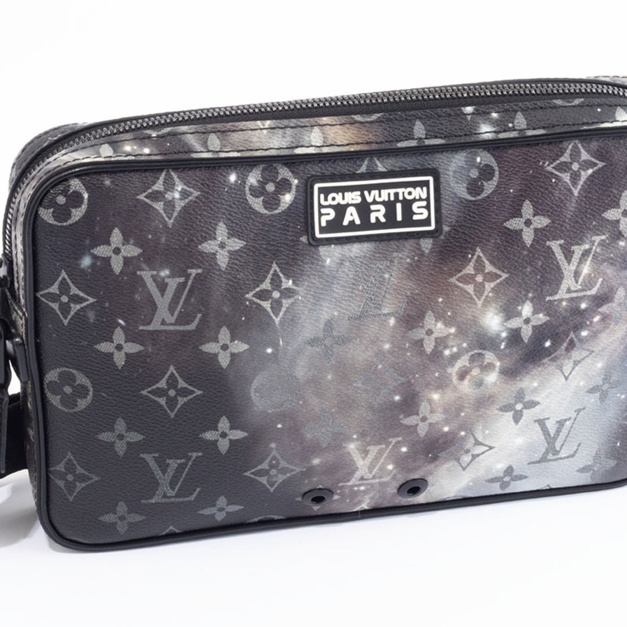 Louis Vuitton Canvas Shoulder Bag (Pre-Owned)