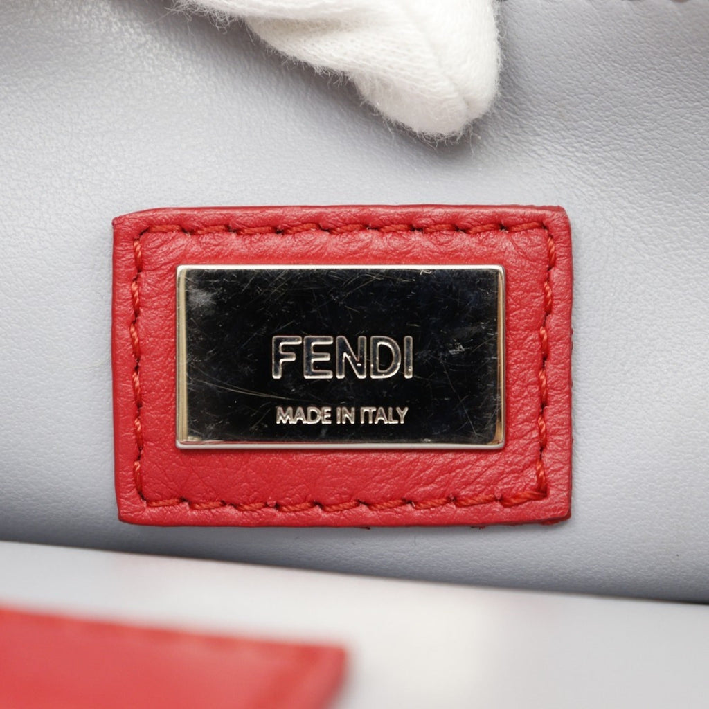 Fendi Red Color Leather Handbag (Pre-Owned)