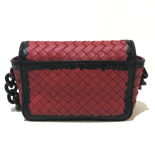 Bottega Veneta Red Leather Shoulder Bag (Pre-Owned)