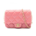 Chanel Pink Leather Shoulder Bag (Pre-Owned)