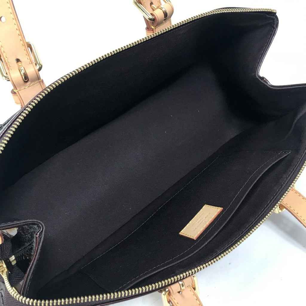 Louis Vuitton Red Leather Shoulder Bag (Pre-Owned)