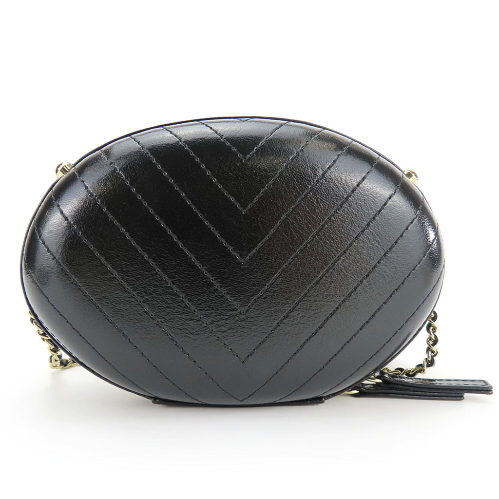 Chanel Black Leather Shoulder Bag (Pre-Owned)