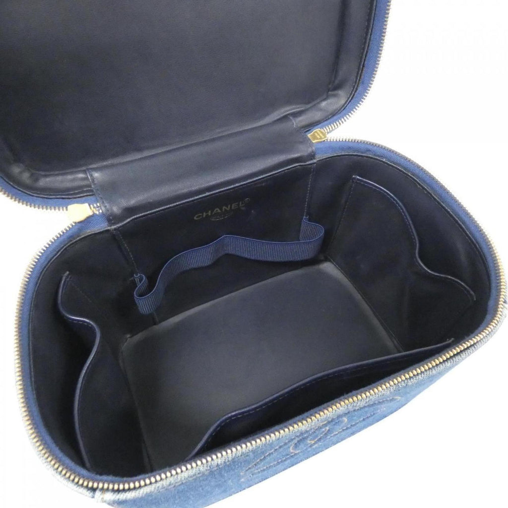 Chanel Blue Denim Handbag (Pre-Owned)