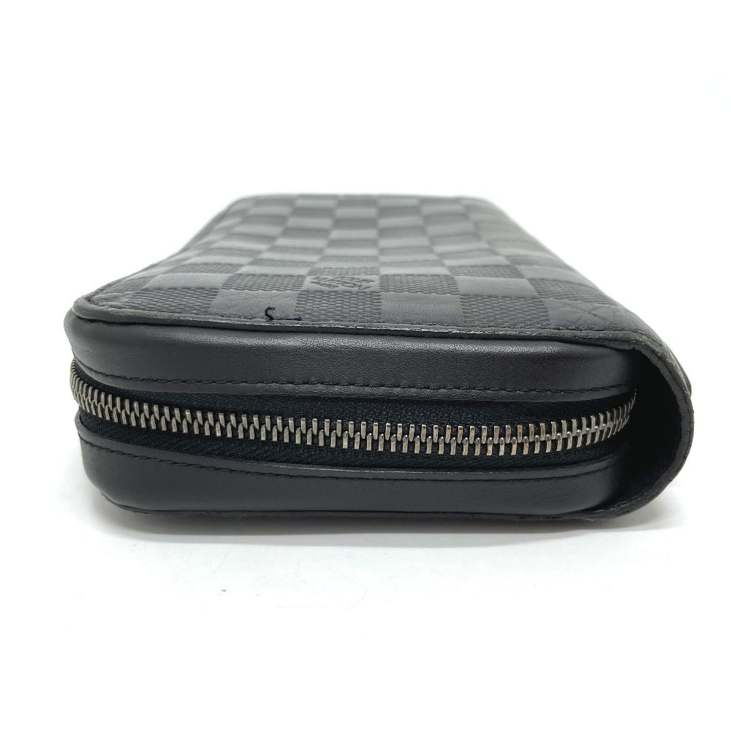 Louis Vuitton Black Other Long Wallet (Bi-Fold) (Pre-Owned)