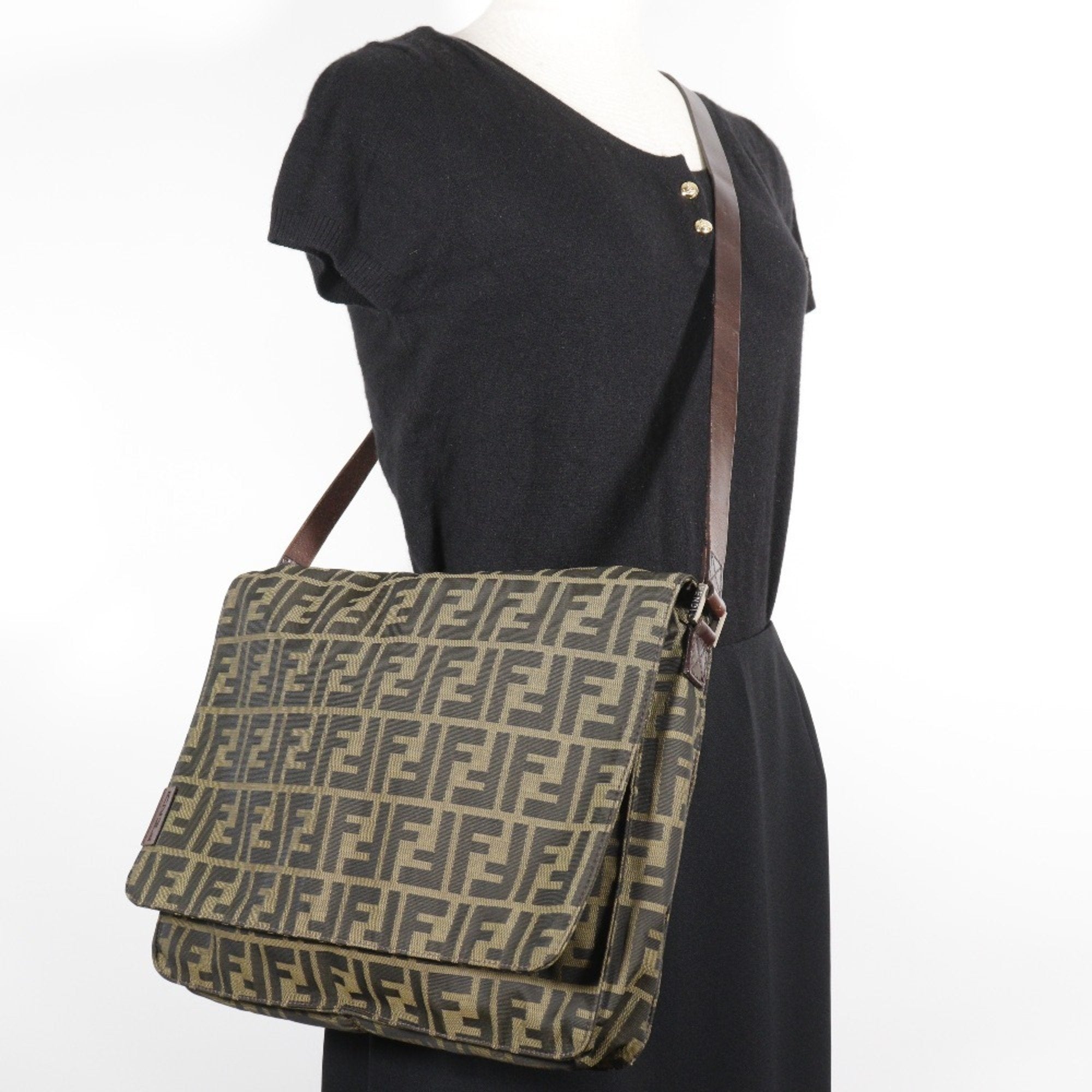 Fendi Brown Nylon Canvas Shoulder Bag (Pre-Owned)