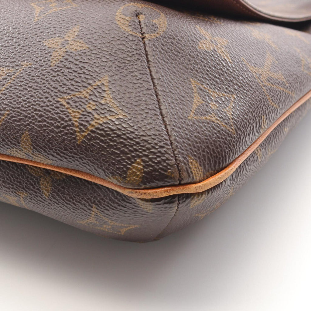 Louis Vuitton Brown Coated Canvas Leather Shoulder Bag (Pre-Owned)