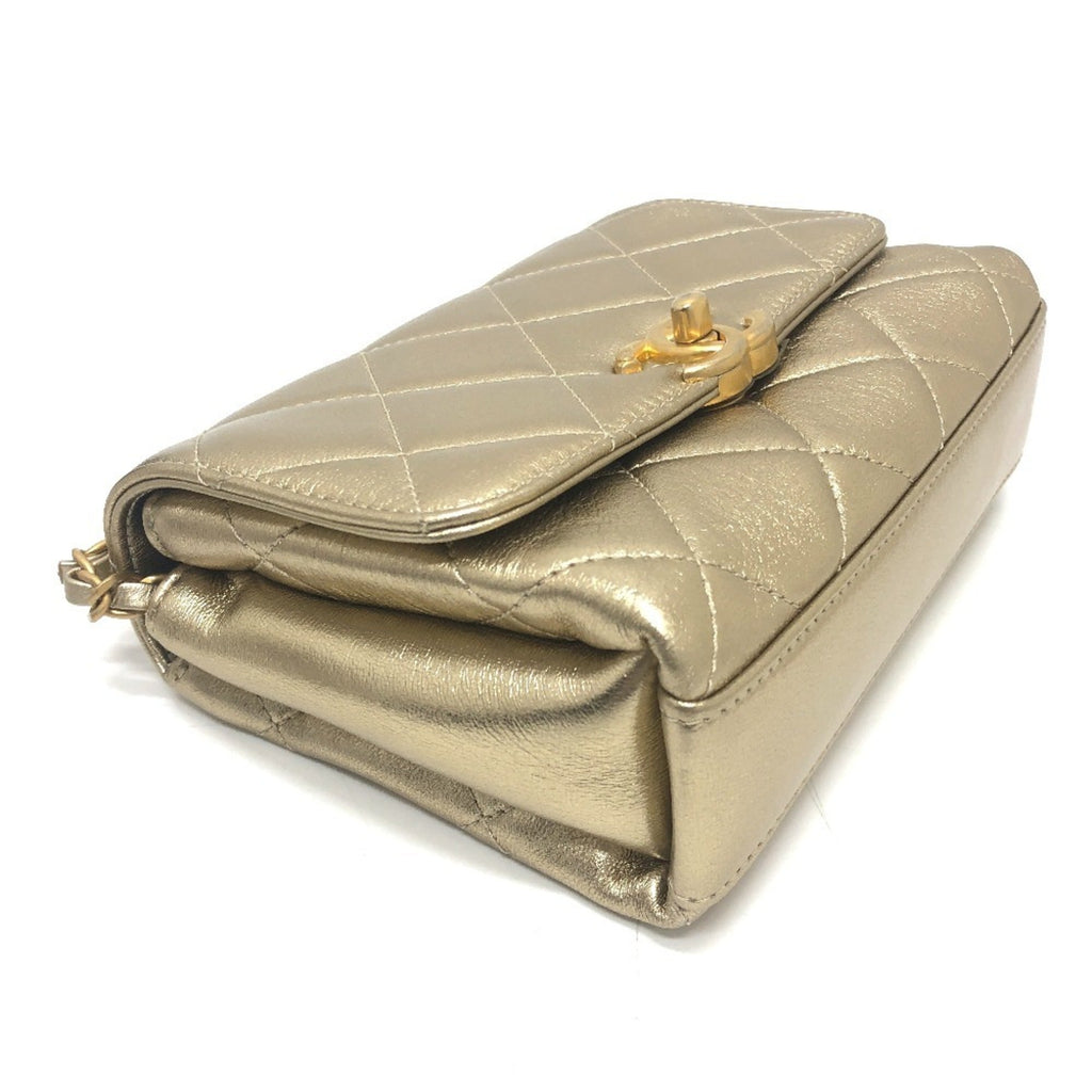 Chanel Matelasse Gold Leather Handbag Shoulder Bag (Pre-Owned)