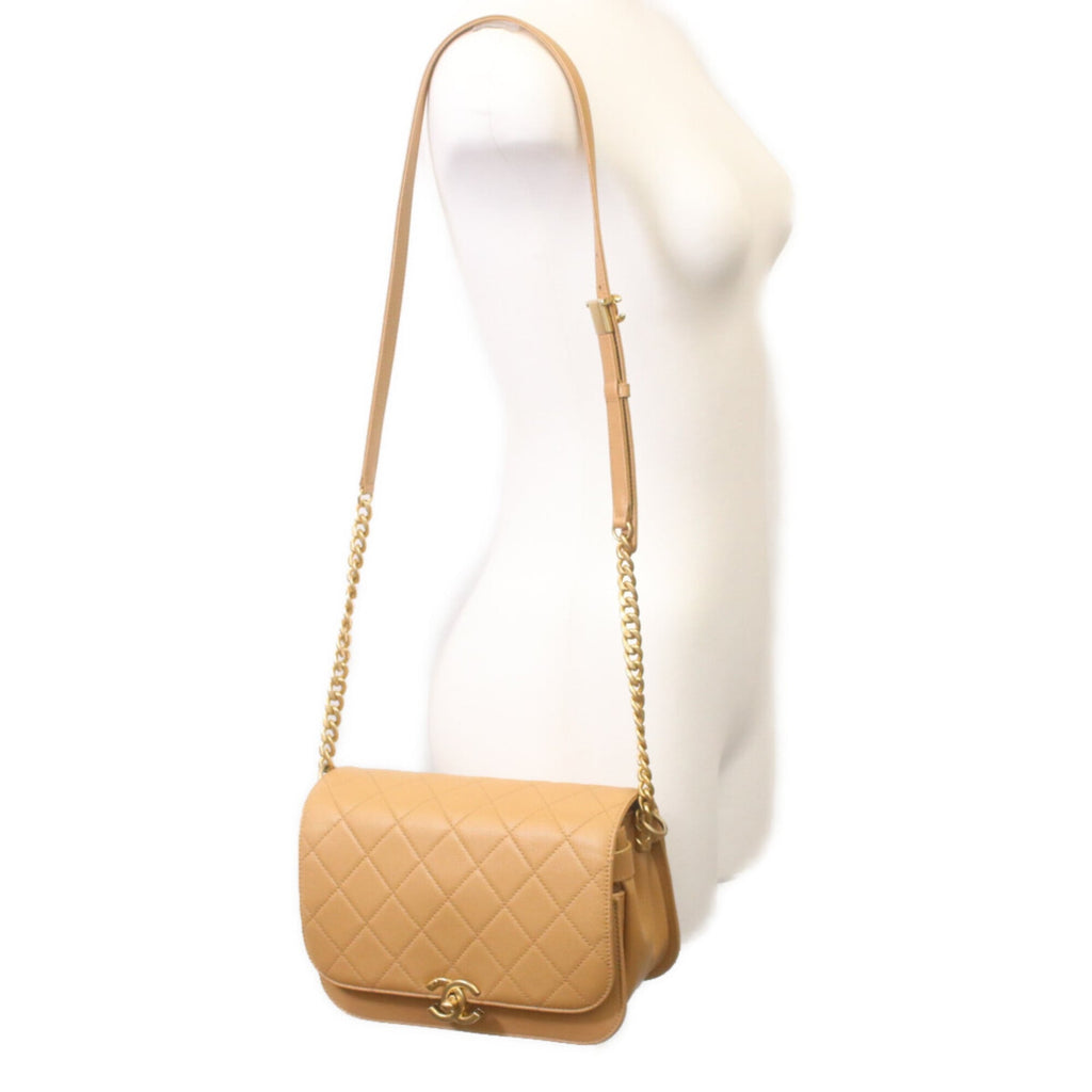 Chanel Beige Grained Calfskin Shoulder Bag (Pre-Owned)