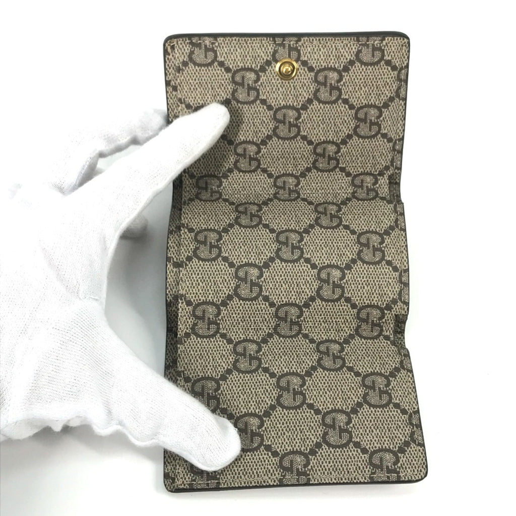 Gucci Beige Other Wallet (Tri-Fold) (Pre-Owned)