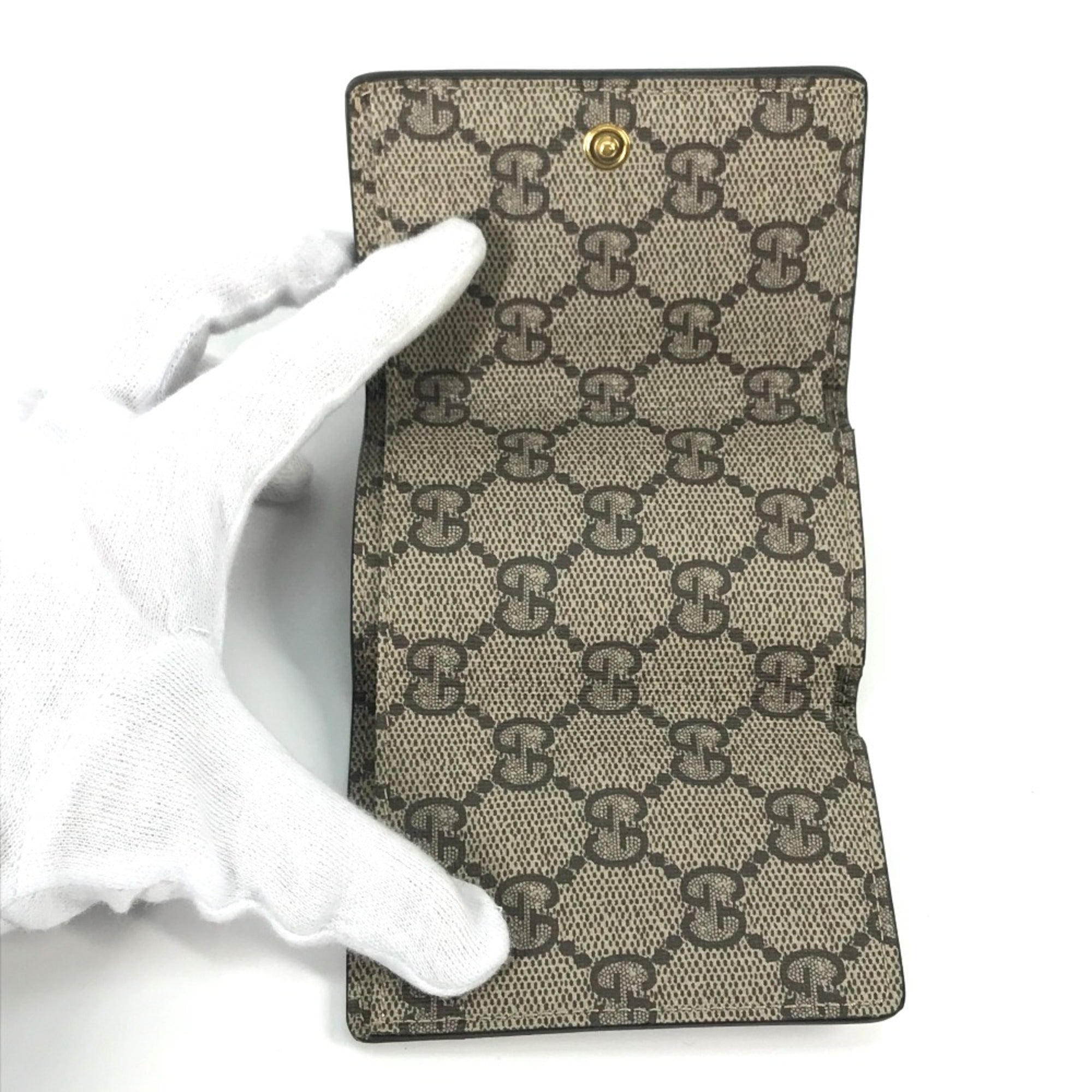 Gucci Beige Other Wallet (Tri-Fold) (Pre-Owned)