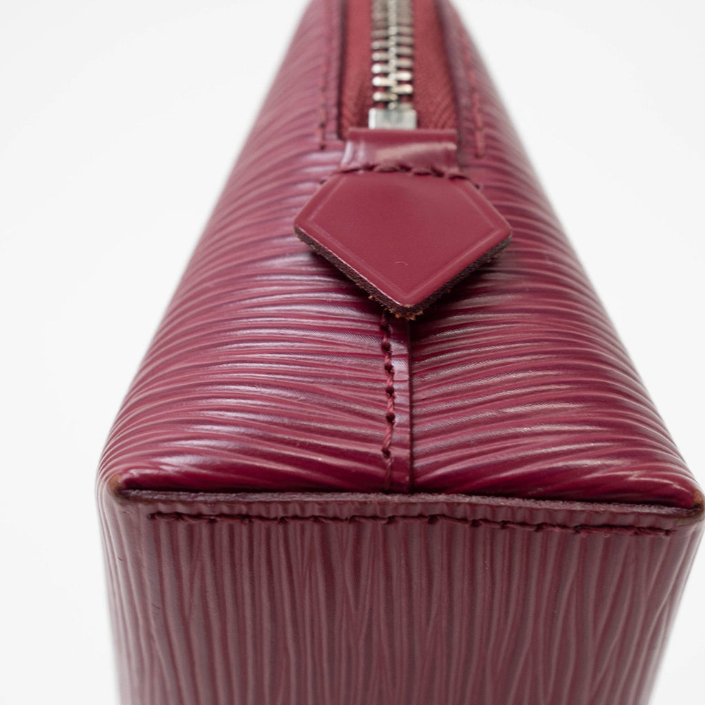 Louis Vuitton Epi Fuchsia Epi Leather Pouch (Pre-Owned)