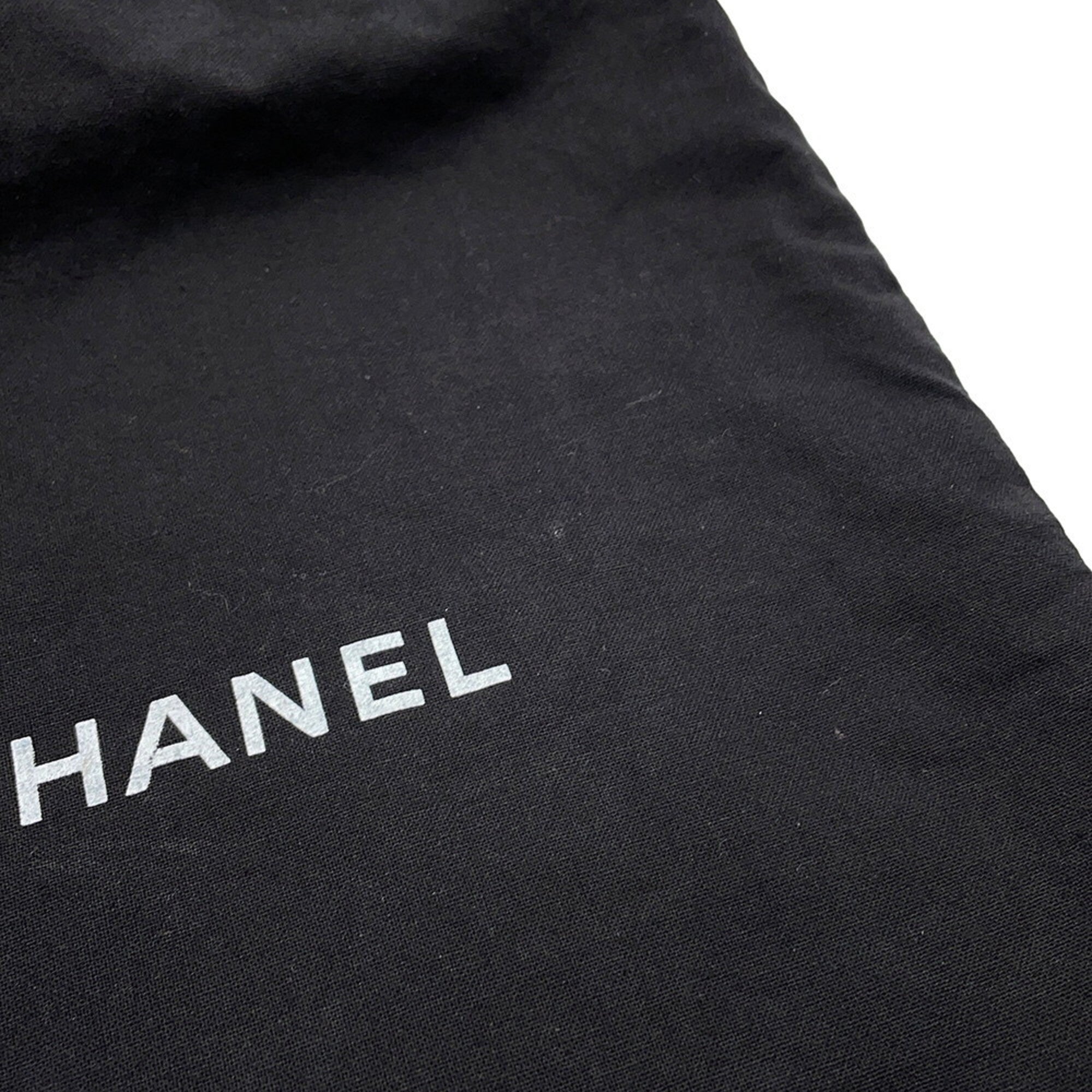 Chanel Pink Leather Shoulder Bag (Pre-Owned)