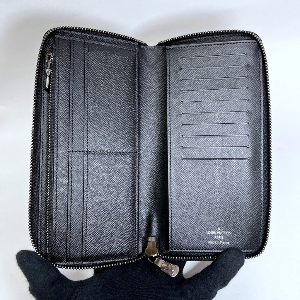 Louis Vuitton Monogram Eclipse Monogram Eclipse Monogram Eclipse Long Wallet (Bi-Fold) (Pre-Owned)