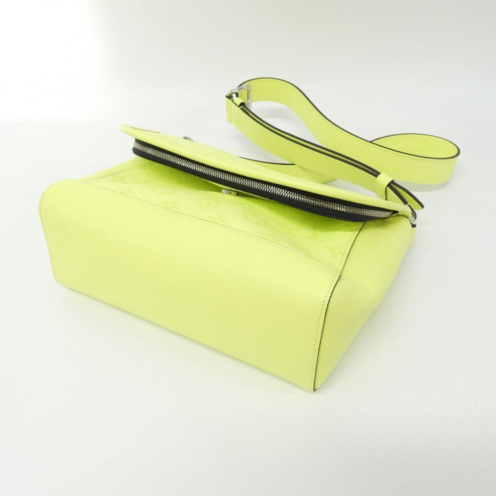Louis Vuitton Taigarama Citron Jaune Coated Canvas Leather Handbag (Pre-Owned)