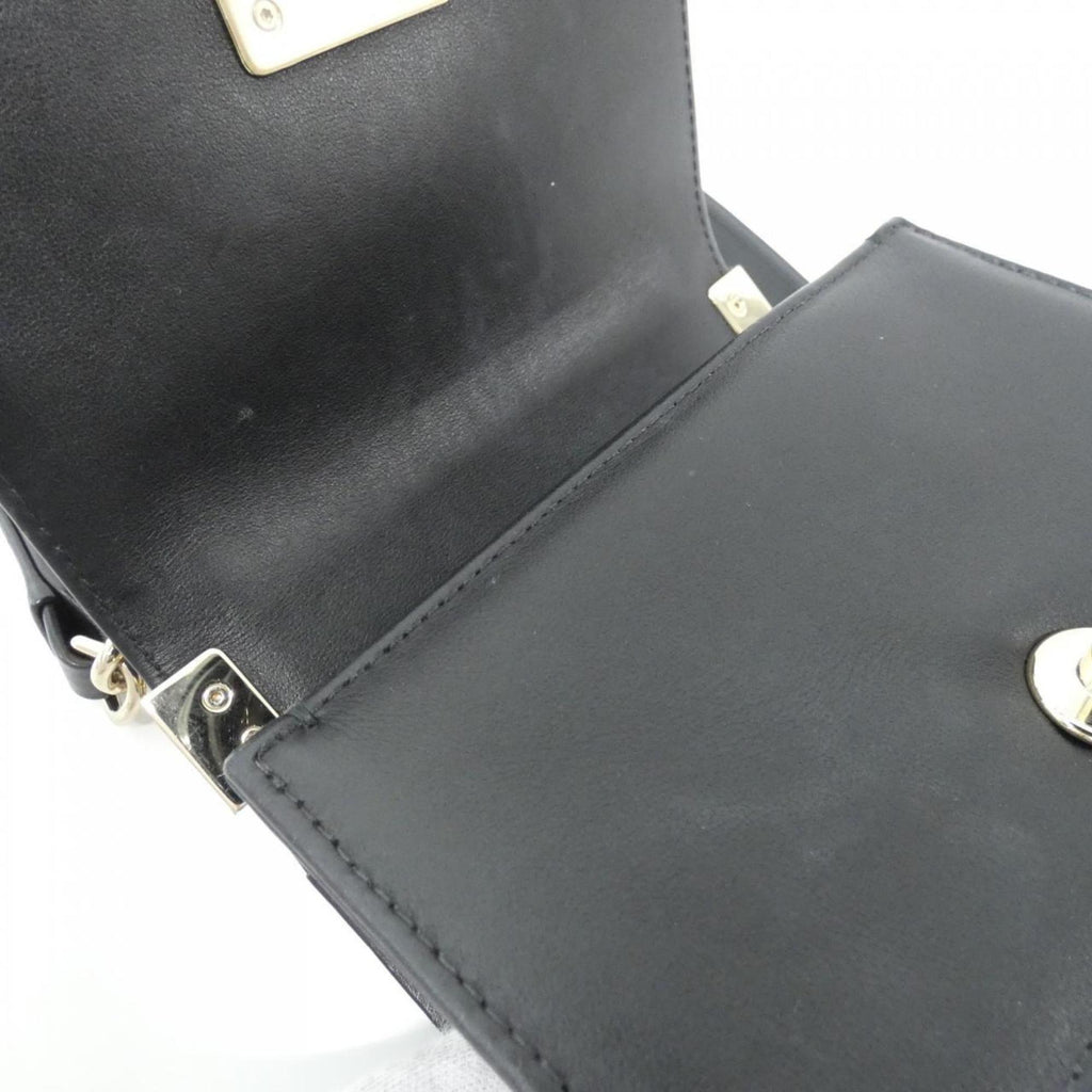 Chanel Boy Chanel Black Leather Shoulder Bag (Pre-Owned)
