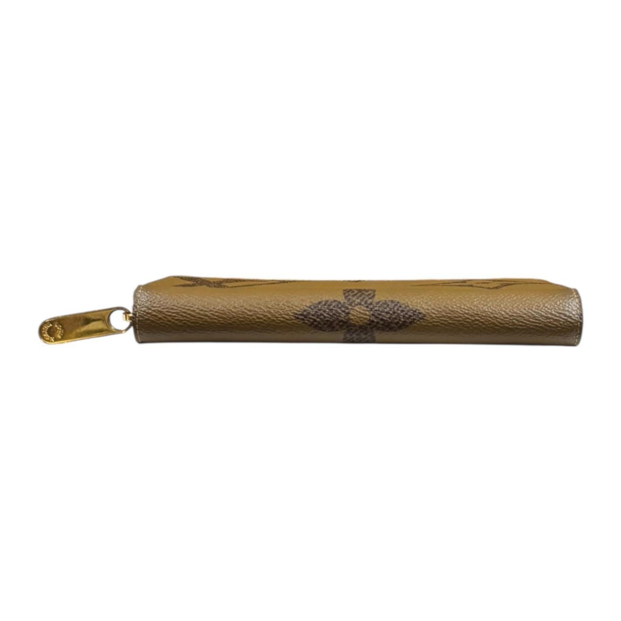 Louis Vuitton Brown Monogram Long Wallet (Bi-Fold) (Pre-Owned)